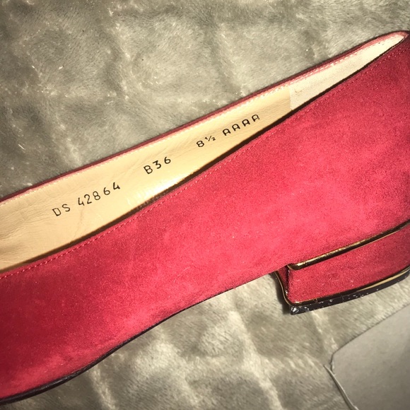 Salvatore Ferragamo red suede pumps - Picture 5 of 6